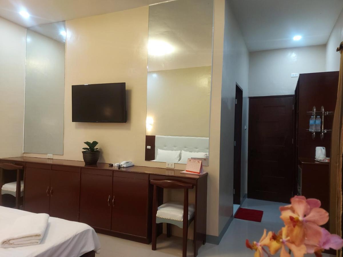 B&S Orchids Suites Hotel Dipolog Eksteriør bilde